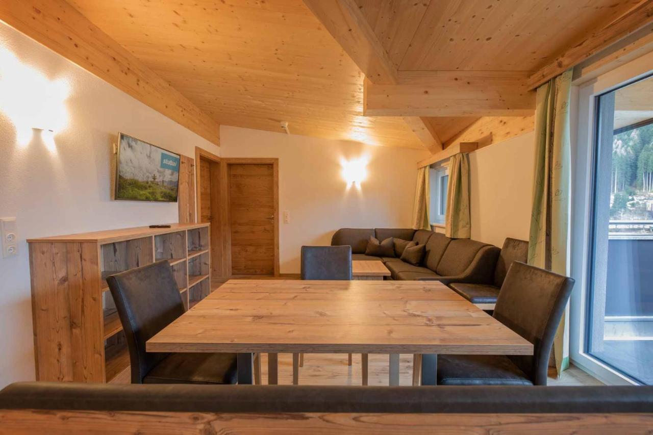 ניוסטיפט אים סטובאיטל Ferienhaus Gipfelblick מראה חיצוני תמונה