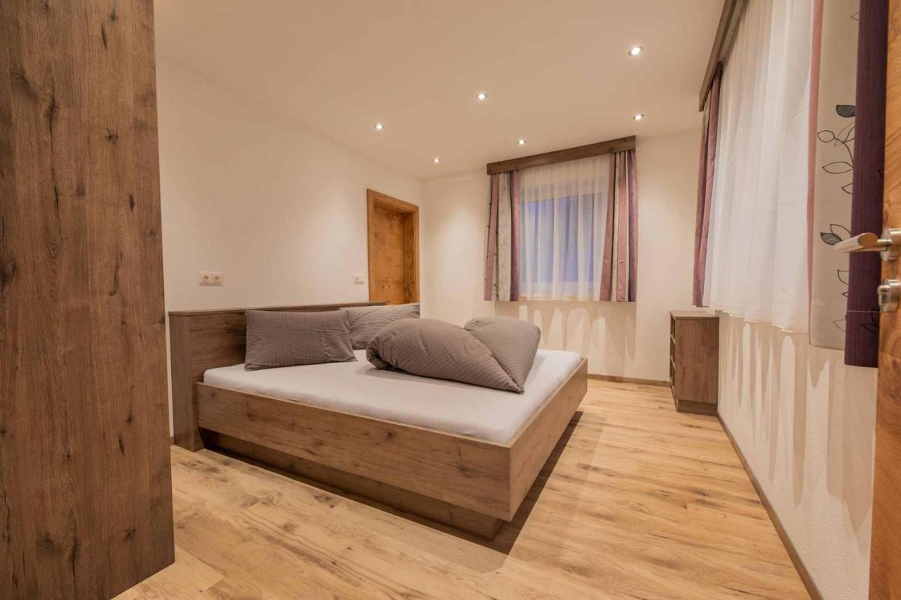ניוסטיפט אים סטובאיטל Ferienhaus Gipfelblick מראה חיצוני תמונה